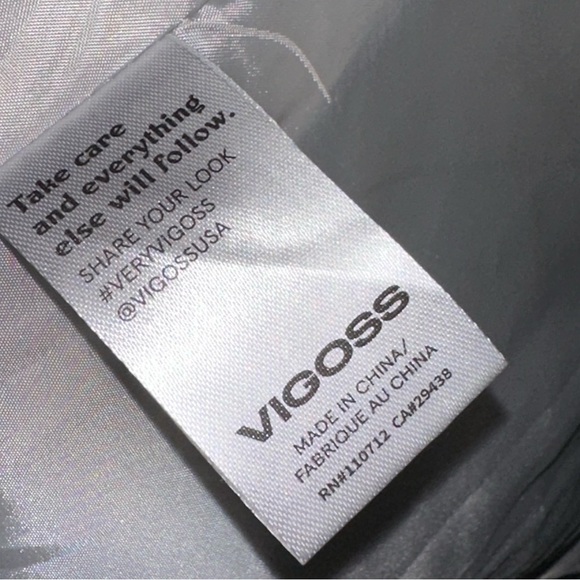 Vigoss Women’s Size Medium Silver Faux Leather Blazer Single Breasted Y2K Glam - Picture 4 of 9